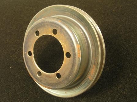 Hemi Pulley:  Water pump pulley.  Correct stamped steel reproduction of the Hemi pulleys.  426 Hemi engines without power steering (Single groove pulley)