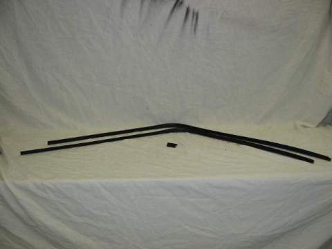 Rear interior mldg - 3 piece set.  Does not include lower corners.  Two curved side pieces that meet at the top center, and one center piece.