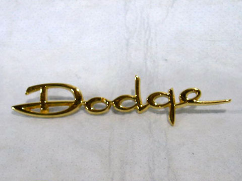 Coronet 500 - "Dodge" gold Trunk emblem