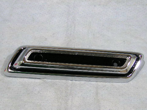 Fender / door louver #2526 234 - (passenger) side of car.  One is used on the lower dogleg and (2) are used on the lower door.  Price shown is for one.  GT models only