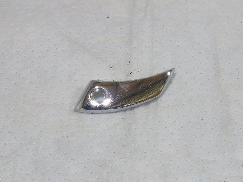 Drivers side body pillar front trim moulding #3749 383