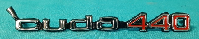 "Cuda 440" dual-scoop hood nameplate