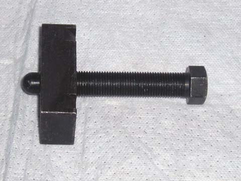 Torsion bar adjuster <b>for C-body cars</b>.