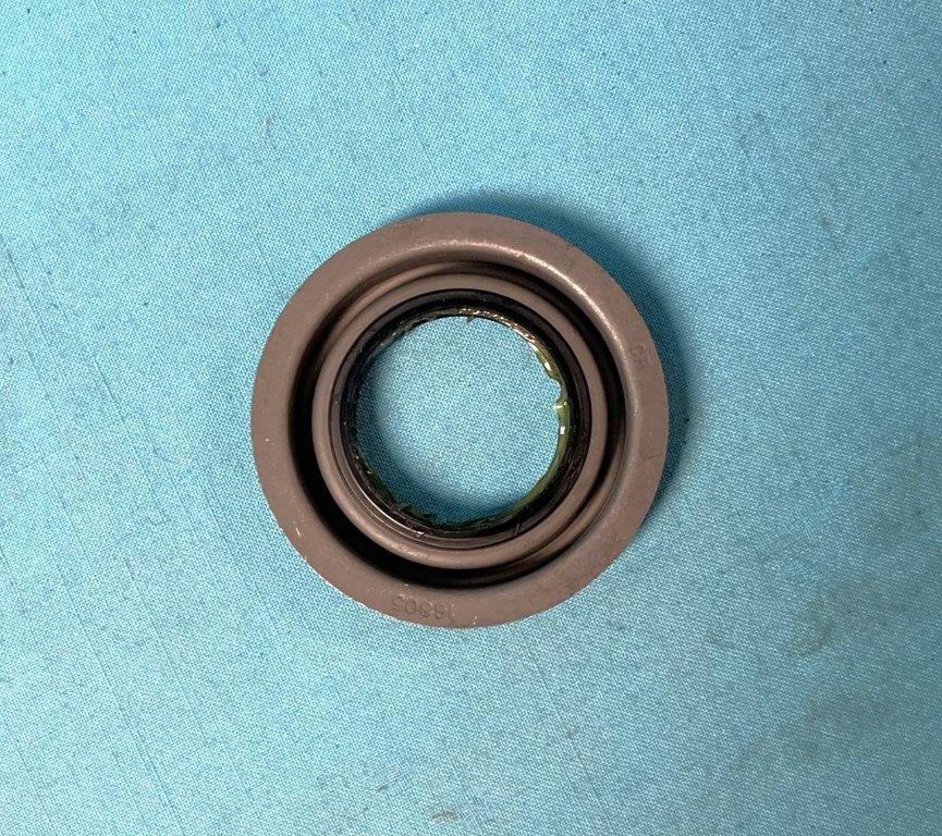 Rear Differential - 7-1/4" rear pinion seal