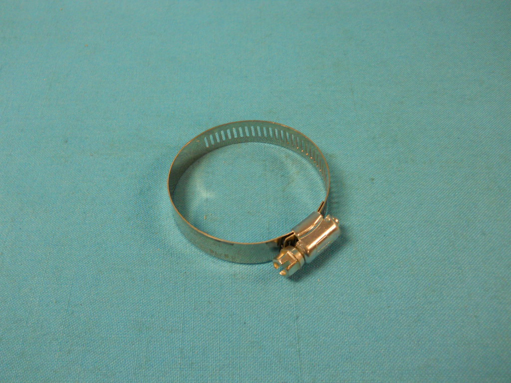 Hose Clamps Fits hoses 1-3/4" - 2-1/4" i.d. - aftermarket - each