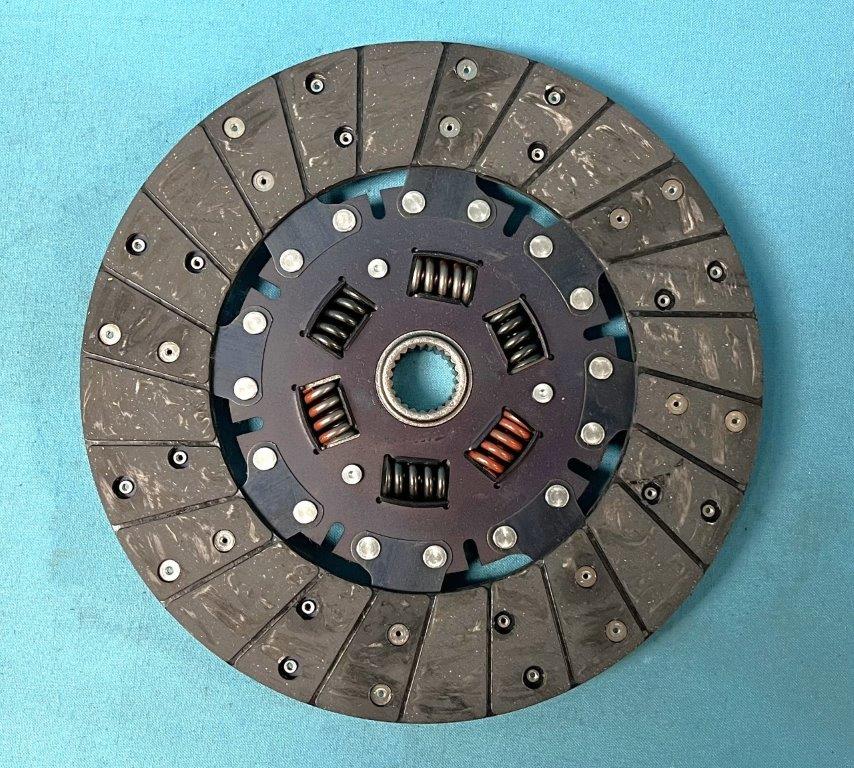 Clutch Disc -10" for use with 10" clutch.  1" x 23-spline tranny.   Fits early slant-six 225 applications as well as 273 from 1963-67..