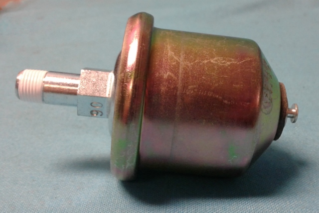 Oil Pressure Sender - Fits most models with guage - takes spade connector.  Works on slant-six or V8.  1/8" pipe thread..