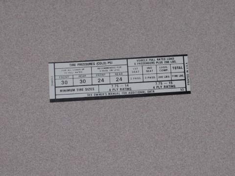 Tire Pressure Decal, Late B-Body 775 X 14 775 X 15 - Chrysler part #2948 053
