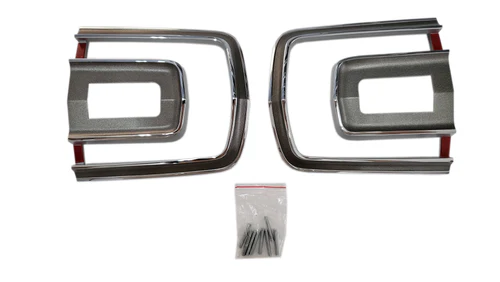 Taillight Bezel set