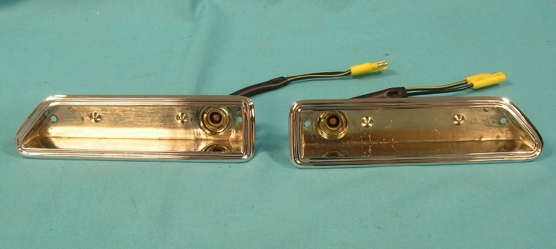 FRONT SIDE MARKER BEZEL (HOUSING)- Pair - discount exempt