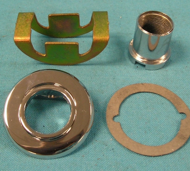 Antenna Mount Kit (Chrome bezel, seal, nut and support bracket)