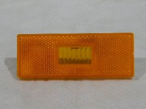 Front (Amber) sidemarker lens.
