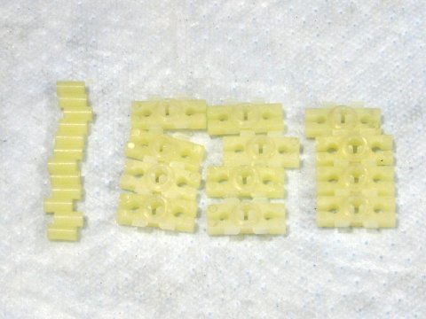 Trunk & quarter extension mldg hardware kit (for PM-32)