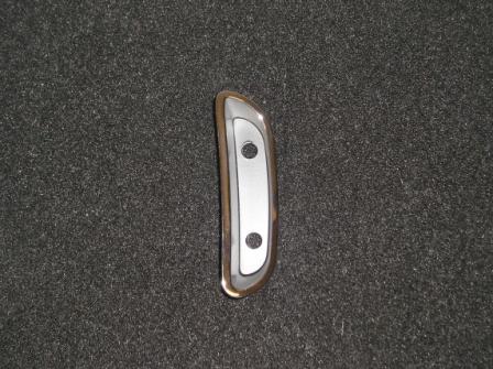 Side Scoop Bezel (Passenger side upper / Drivers side lower)