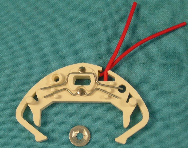 All-Cancelling Cam without tilt wheel.
Please note that if this switch is not original Mopar switch that came with the car from 67-69 and a replacement switch from Mother Mopar or other source was used you may need either cam #250156 or #250082. Please inquire if concerned.