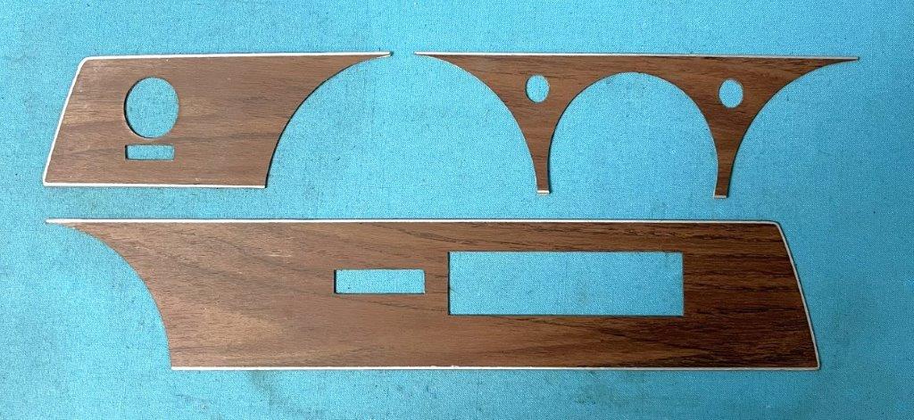 Dash Woodgrain set – Premium – thin switch opening with hazard switch – 3 pieces