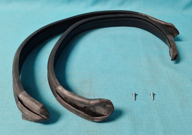 A-pillar post seals - Convertibles (pair)