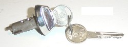 N.O.S. Locking Short Glovebox cylinder & key Chrysler #3508 887 (alternative 3760 378 & 4054 081). Various applications.