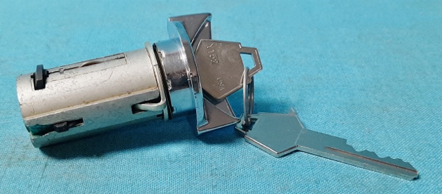 Ignition Lock cylinder and keys "WITH" tilt wheel - aftermarket keys.