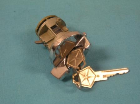 Ignition lock cylinder and keys. N.O.S. (Chrysler part #3655 555)