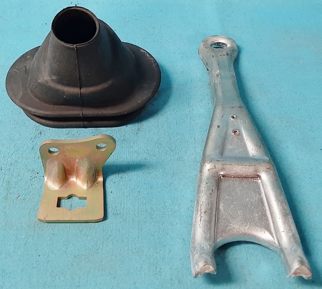 New Clutch Fork Kit for Big Blocks . Clutch rod measures 10-7/8" .  Can also be used with our part #BA-FP484 fork pivot when converting 1963-66 A-body cars to 10.5" bell housing).  1967-69 A-body Big Blocks, 66-74 B-body Big Blocks, 71-74 B-body Small blocks and 70-74 E-body BIG and Small blocks.