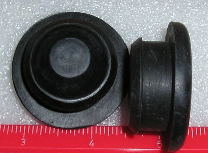 P.C.V. and breather grommets sets for use with Chrysler die-cast aluminum valve covers (part #TM-29026, TM-29798, TM-29808, TM-29027, TM-29799, TM-29809).  These grommets do not fit stock steel valve covers (stock covers are much thinner).