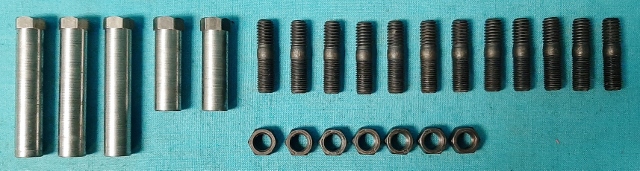 383/440 Exhaust Manifold Fastener Kit.  Includes: (12) studs, (7) nuts, & (3) long and (2) short sleeve nuts