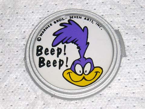 Road runner horn pad center medallion and decal correct injection molded part with proper silver border and premium road runner decal installed.....